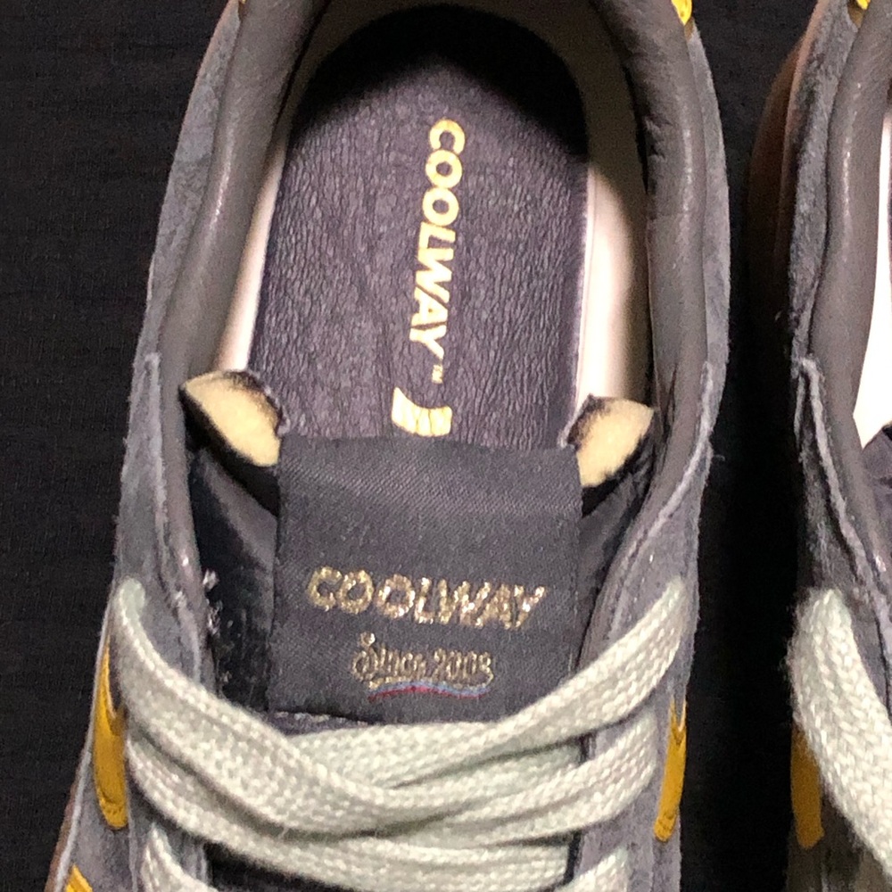 Coolway Goal Women's Sneakers, Size 10/ EUR 44, Sued Retro Low-Top, Gum Sole - Picture 2 of 7